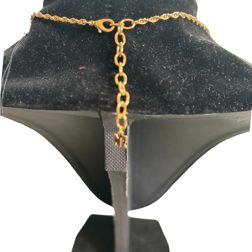 Nina Ricci vintage necklace. In excellent condition. Stud on knot 7.5” - Picture 2 of 4
